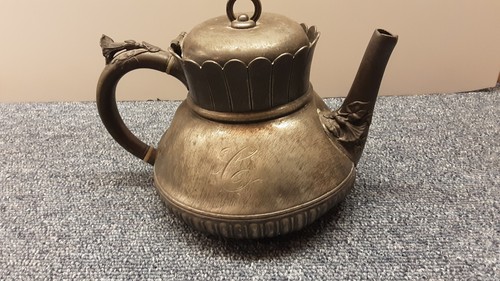 Antique teapot middletown - teapot,