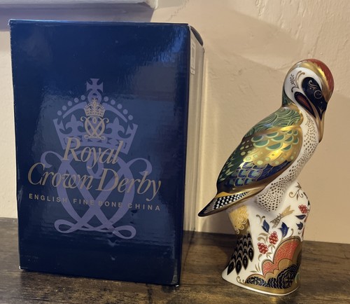 Royal crown derby green - derby,