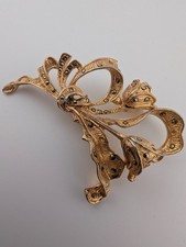 Norman Hartnell • Signed Vintage Floral Bow Brooch Gold-tone