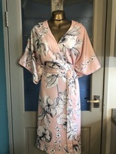 Phase Eight Apricot Floral