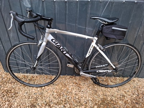 Mens giant road bike - mens,