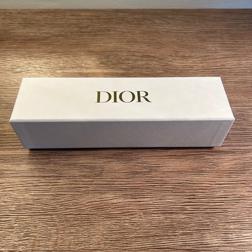 Authentic dior white gift - dior, box