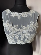 Essense of Australia lace