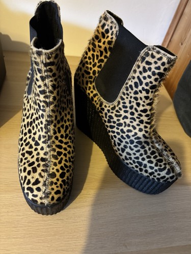Underground leopard print - underground,