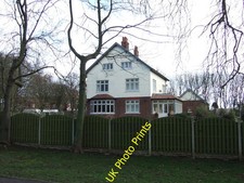 Photo 6x4 Large house