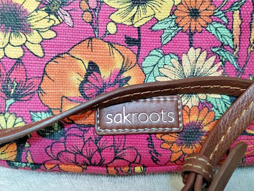Sakroots crossbody raspberry - sakroots, crossbody-