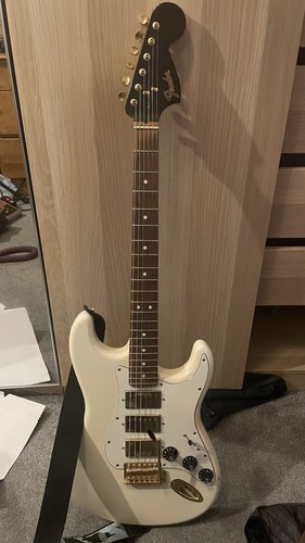 Fender blacktop stratocaster - blacktop,