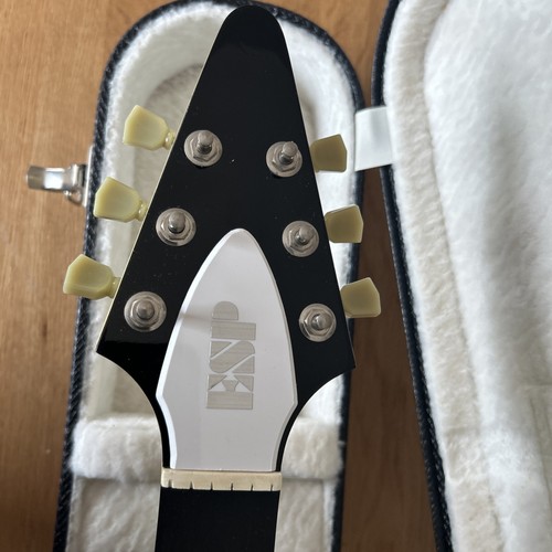 Flying truss rod - v, cover