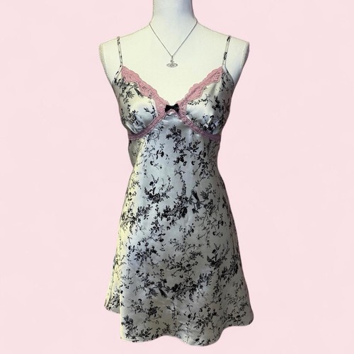 Vintage y2k satin floral - satin, pink