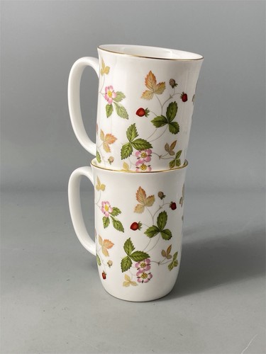 Wedgwood wild strawberry pair - wild,