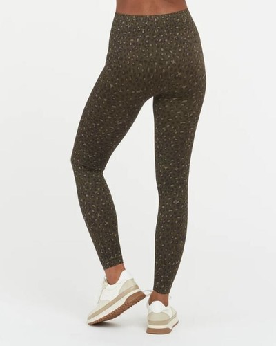 Nwt spanx look now - nwt, me