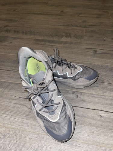 Grey adidas ozweego - adidas,