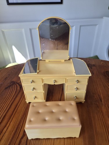 Vintage sindy vanity - vintage, dressing