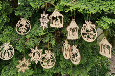 12  Christmas Wooden Tree