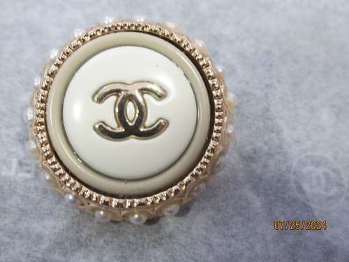 Chanel button mm gold - button , 22