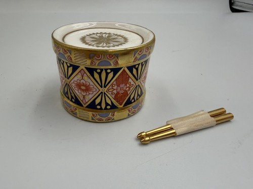 Vintage beautiful royal crown - beautiful,