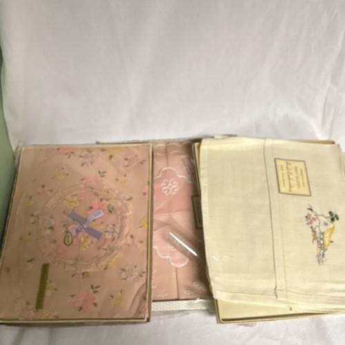 Vintage dressing table sets - 3x,