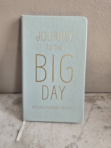 Book wedding planner - wedding, new