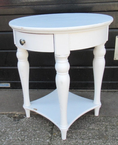 White shabby chic vintage - chic,