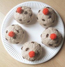 Hand Knitted 5 CURRANT BUNS