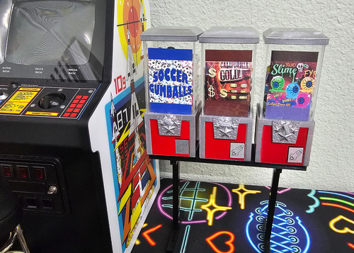 Scale gumball prize - 1:6, &