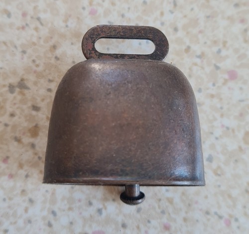 Antique style metal - cow, bells