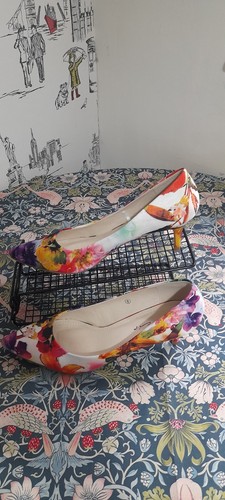 Dolcis floral patterned heel - floral,