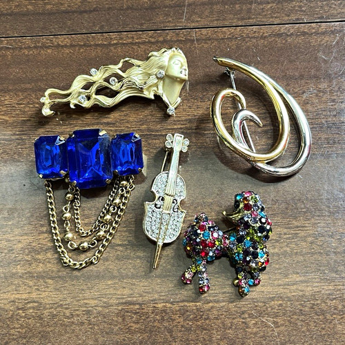 Mixed lot costume - mixed,
