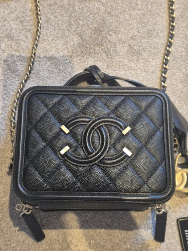 Chanel caviar vanity case - case, bag