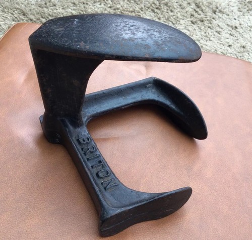 Briton vintage black cast iron - black,