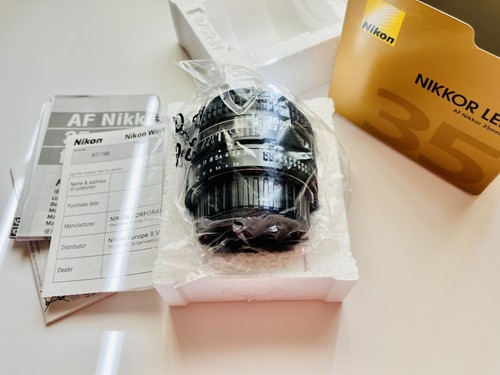 Unused box nikon - in,