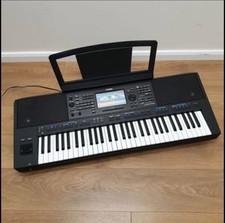 Yamaha PSR-SX700