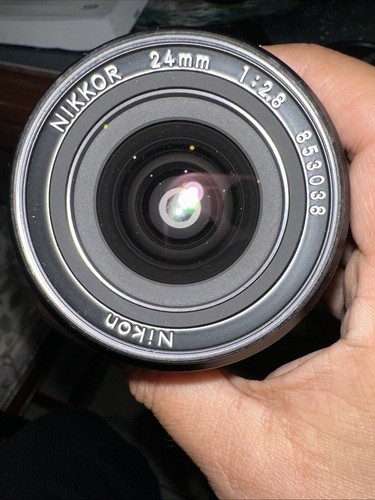 Nikon 24mm 8d nikkor - nikon, af