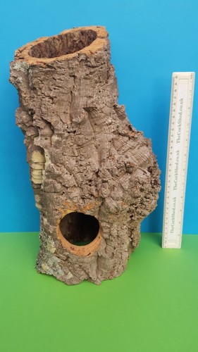 Cork bark tube hide 39cm - cork,