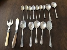 Assorted silver plate cutlery