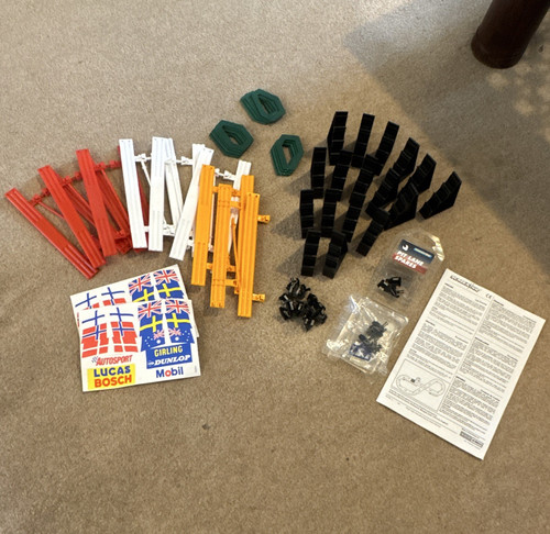 Scalextric 189 1980s pit - c.189,