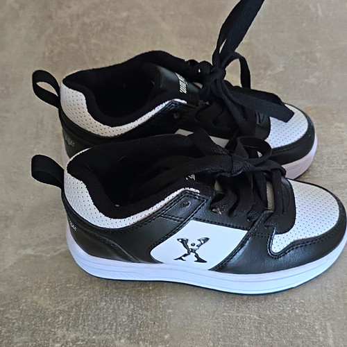 Skate shoes black white - skate,