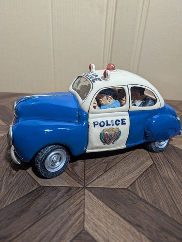 Guillermo forchino police car - police,