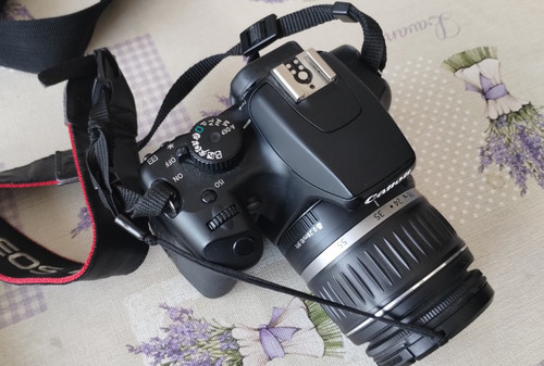 Needs new battery canon - needs, battery!