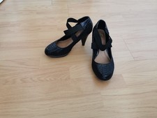 womens black high heel party