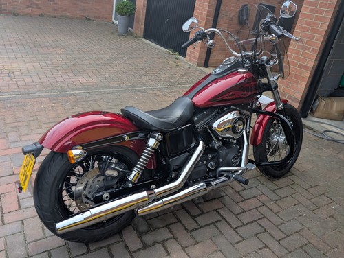 Harley davidson dyna street - harley,
