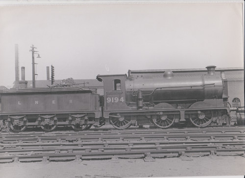 Original vintage lner - 8",