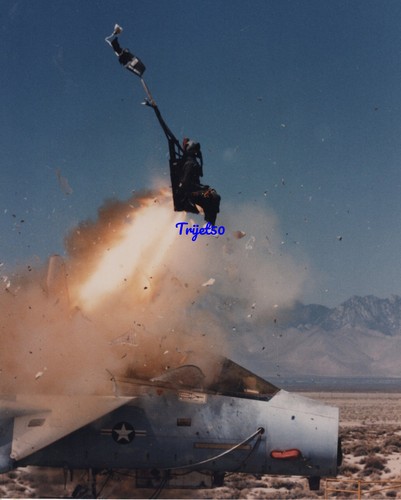 8x10 colour photo - 8x10, mcdonnell
