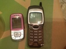 2x Old Mobile Phones.