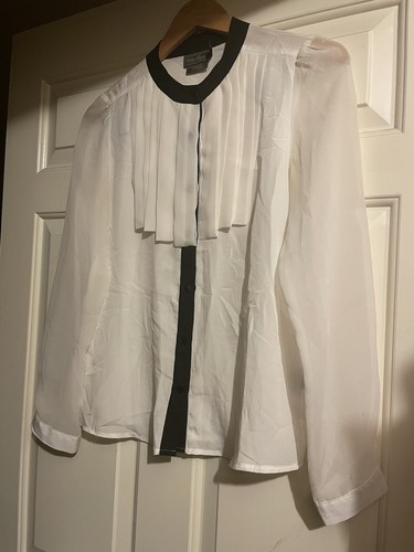 Debbie shuchat blouse size - 10,