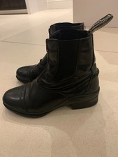 Brogini riding boots. Zip fronted. Great condition. Size 4