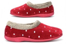 Womens Carpet Slippers Size 3