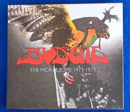 Budgie the mca - -,