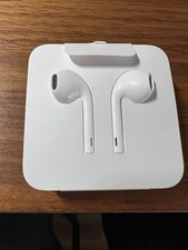 Apple EarPods In-Ear Headphones with Lightning Connector Genuine Original
