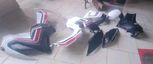 Genuine honda adv 750 2017 - genuine,